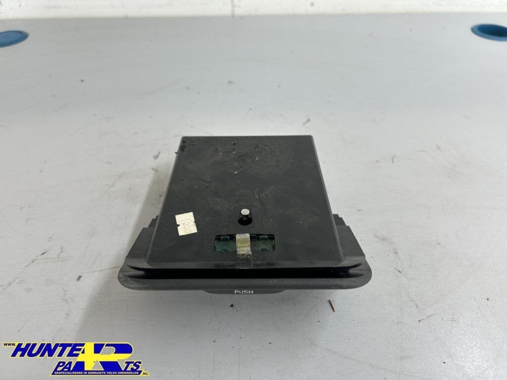 Asbak voor grijs Volvo V70/S70/C70 I ('97-'00) 9158408, Auto-onderdelen, Interieur en Bekleding, Gebruikt, Ophalen of Verzenden