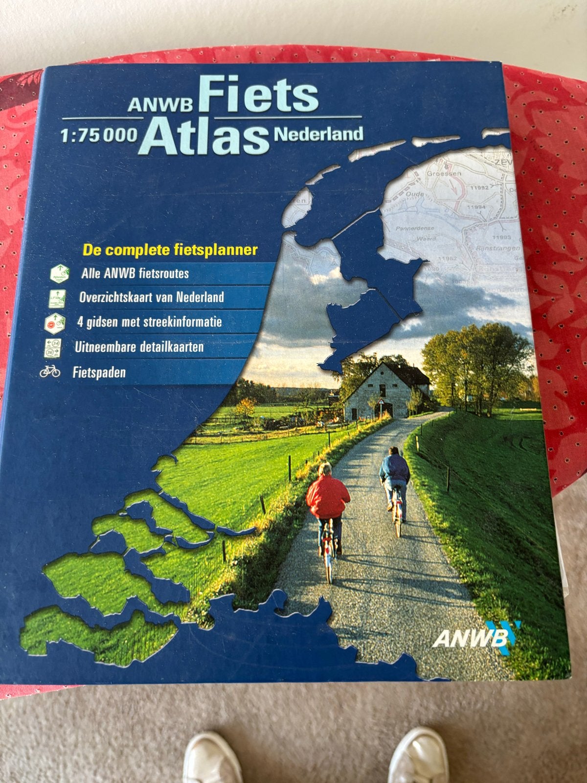 ANWB Fietsatlas Nederland - De complete fietsplanner, Gelezen, Overige atlassen, 2000 tot heden, Ophalen of Verzenden