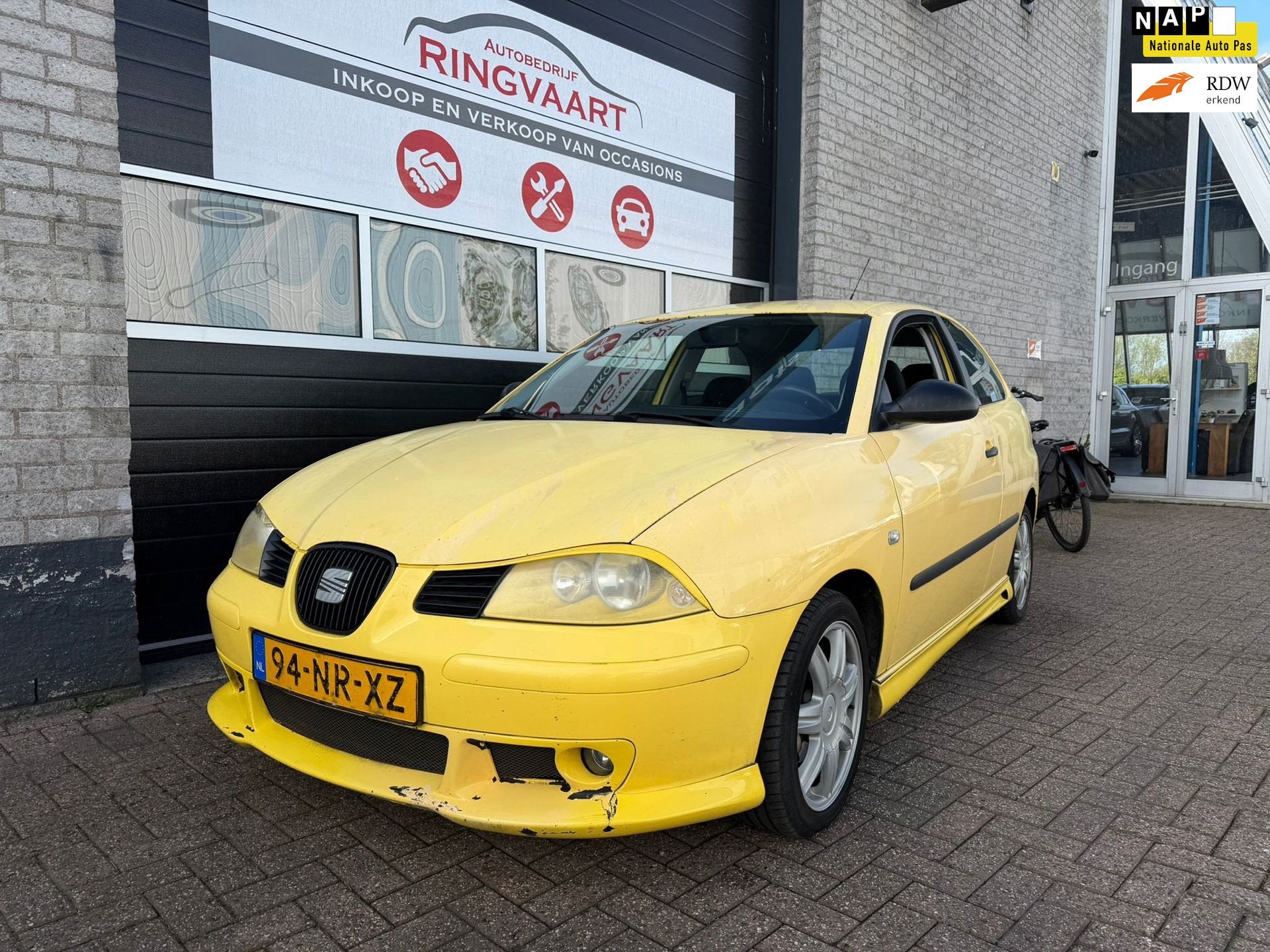 Seat Ibiza 1.4-16V Sport met 1 Jaar APK, Auto's, Voorwielaandrijving, 4 cilinders, Ibiza, Bedrijf