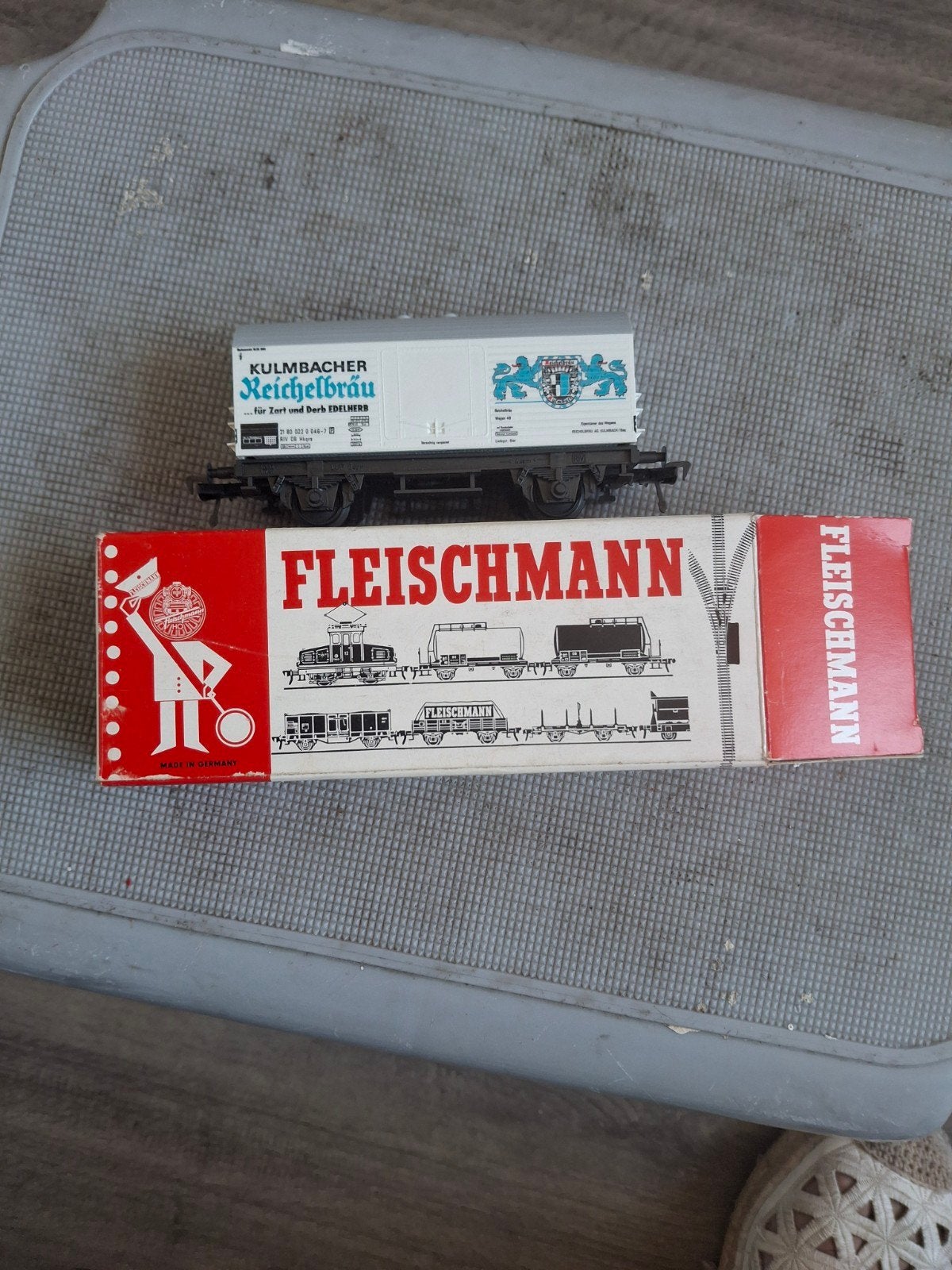 Fleischmann Kulmbacher Reichelbräu Wagon - Zo goed als nieuw, Ophalen of Verzenden, Zo goed als nieuw, Wagon, Fleischmann