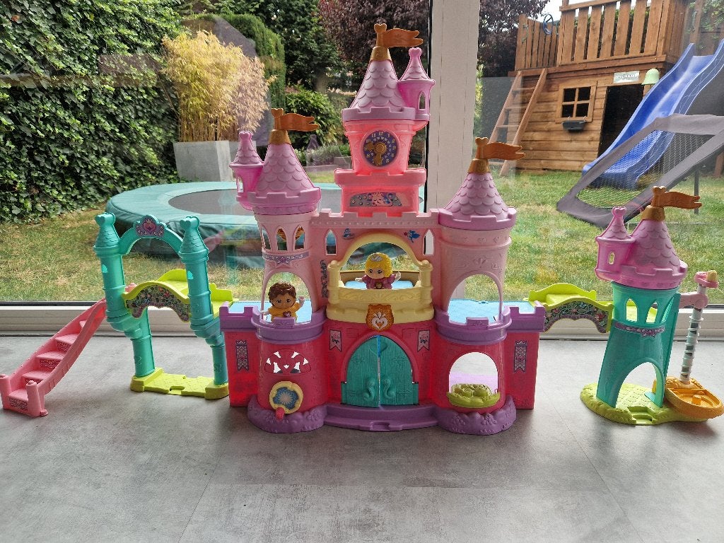 Vtech roze kasteel met prinsessen, Ophalen, Gebruikt, 2 tot 4 jaar