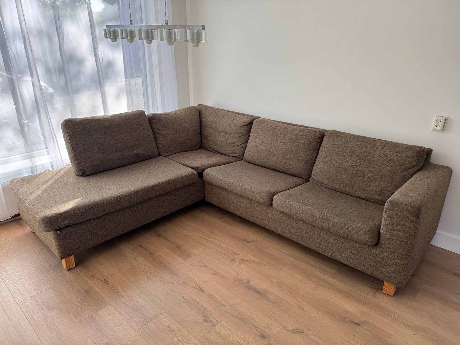 Hoekbank met chaise longue - Bruin stof, Ophalen, 250 tot 300 cm, Gebruikt, 100 tot 125 cm