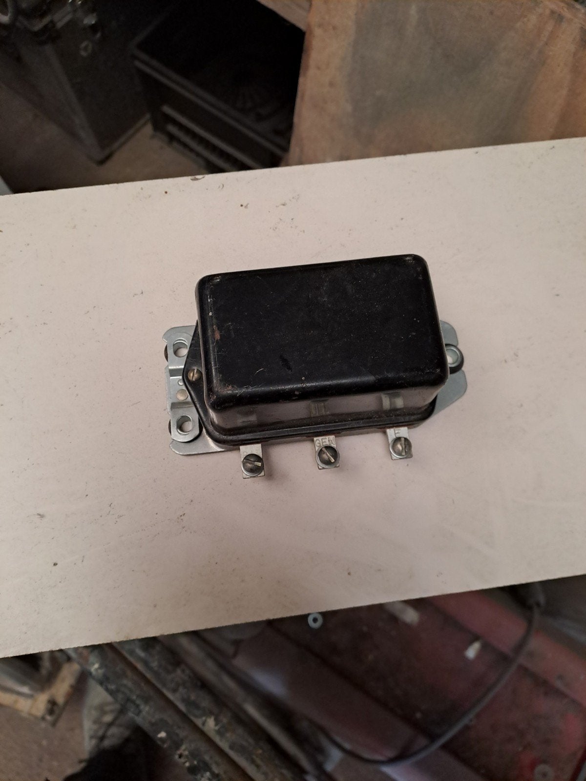 Spanningsregelaar 6v nieuw, Ophalen of Verzenden