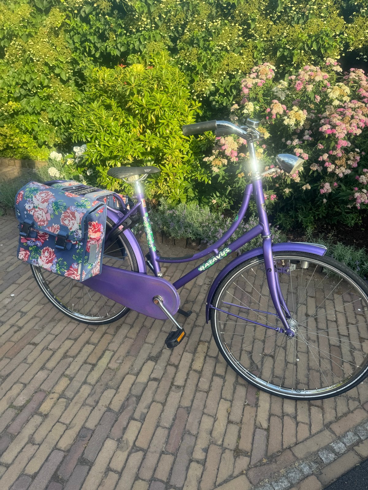 Batavus Omafiets 26 inch paars met fietstassen, Fietsen en Brommers, Ophalen, Gebruikt, 26 inch of meer