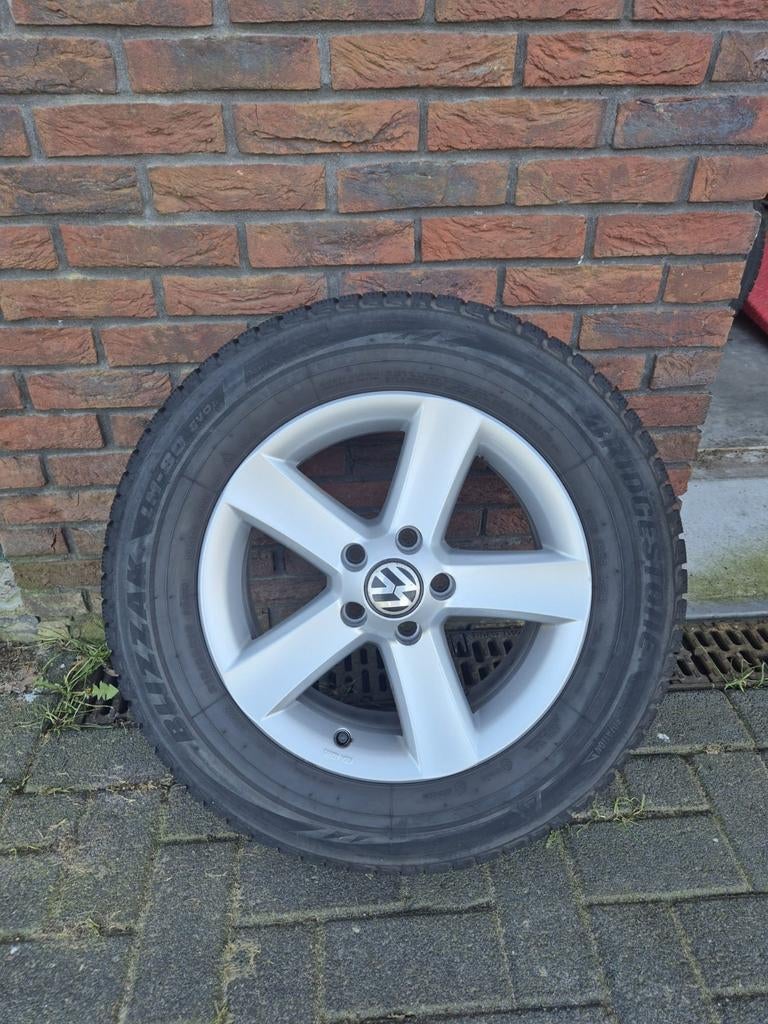 Volkswagen Tiguan Mugello velgen met winterbanden, Ophalen