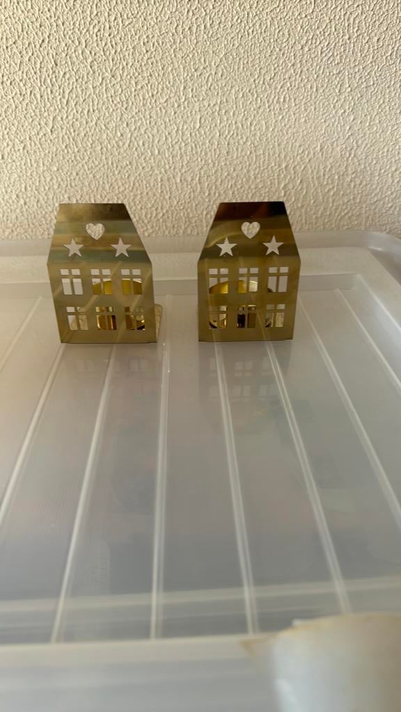 Twee waxinelichthouders goud (kerst), Ophalen, Gebruikt, Overige materialen, Minder dan 25 cm