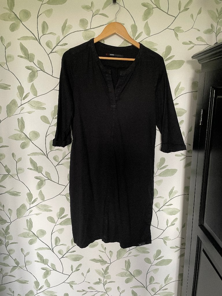 zwarte jurk xs 34 - valt ruim kan ook bij 36, Kleding | Dames, Jurken, Penn & Ink, Zwart, Ophalen of Verzenden, Zo goed als nieuw