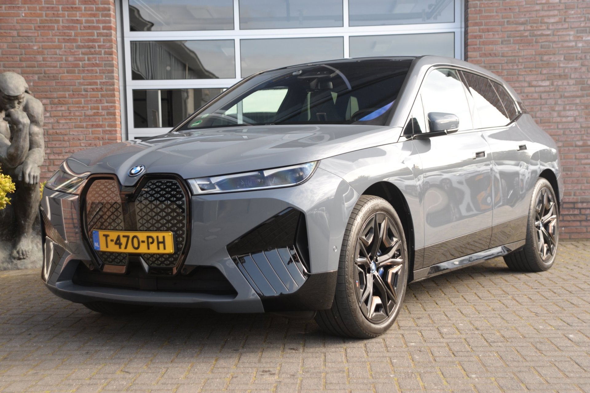 BMW IX M60 | NL Auto | 33.088 km | Fabrieksgarantie 2027 | S, Auto's, Automaat, Dealer onderhouden, Gebruikt, 4 stoelen