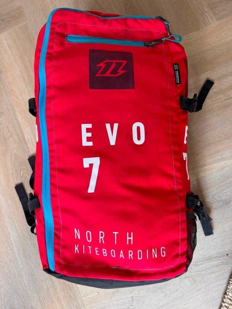 North Evo 2017 7m (nieuw onderdeel nodig), Watersport en Boten, Kitesurfen, Ophalen, Gebruikt, Geen board, Kite