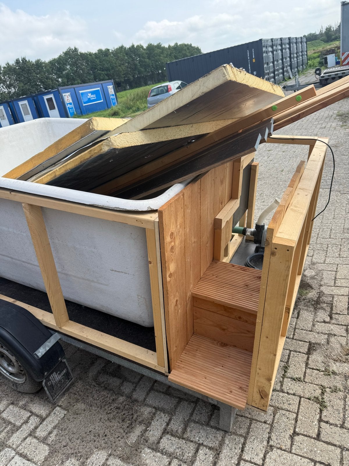 Zelfbouw Hottub Hobby Project met Zandfilterpomp en RVS Kach, Tuin en Terras, Bubbelbaden en Hottubs, Ophalen, Gebruikt, Trap