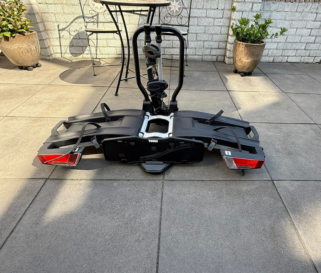 Fietsendrager kantelbaar Thule EasyFold XT2 933, Ophalen, Elektrische fiets, Zo goed als nieuw, 2 fietsen
