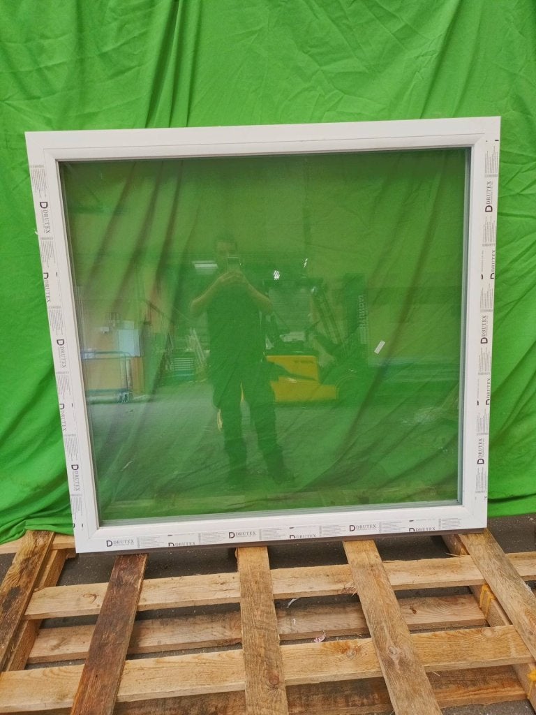 Kunststof Vast kozijn  b136 x h129 cm Wit  -2647-, Kunststof, Raamkozijn, Niet ingevuld, Ophalen of Verzenden