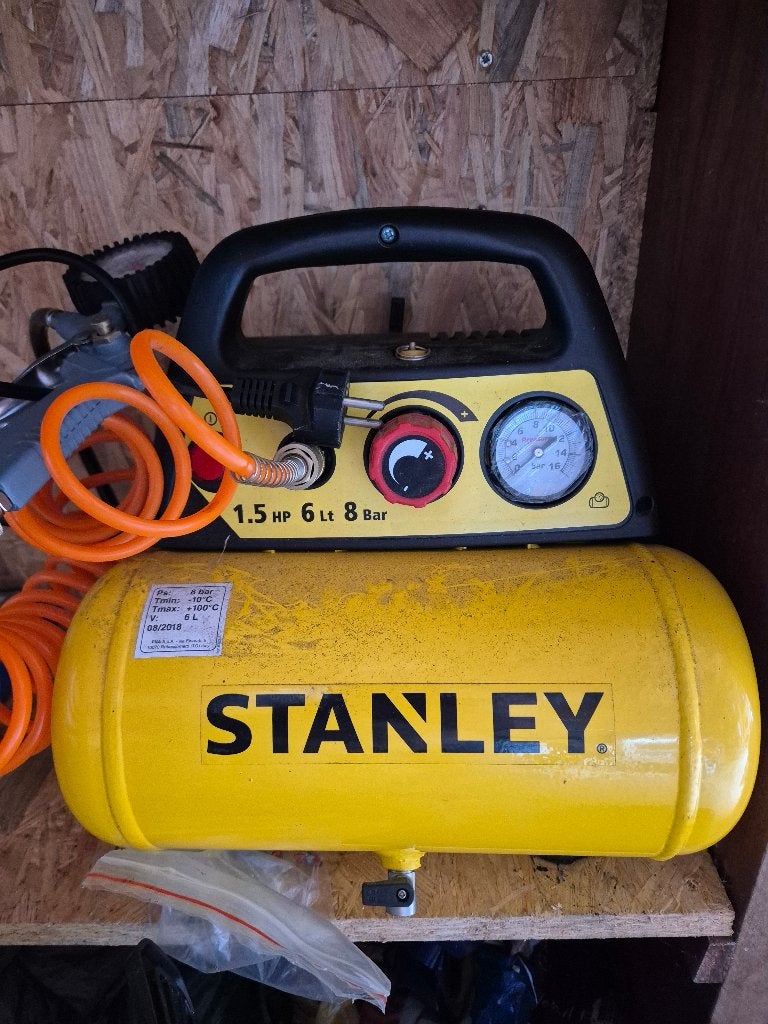 compressor Stanley, Ophalen, 6 tot 10 bar, Zo goed als nieuw, Minder dan 200 liter/min