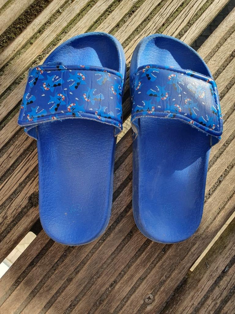 Blauwe slippers maat 30, Ophalen of Verzenden, Gebruikt, Jongen of Meisje, Overige typen
