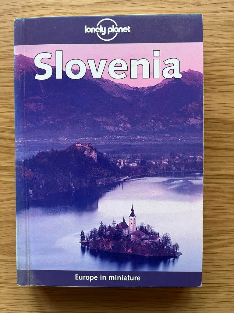 Lonely Planet Slovenië Reisgids - 3e editie (2001), Boeken, Reisgidsen, Gelezen, Lonely Planet, Budget, Europa