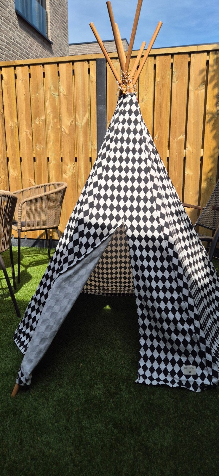 Nobodinoz Tipi Tent Zwart Wit Ruit Patroon, Ophalen, Zo goed als nieuw