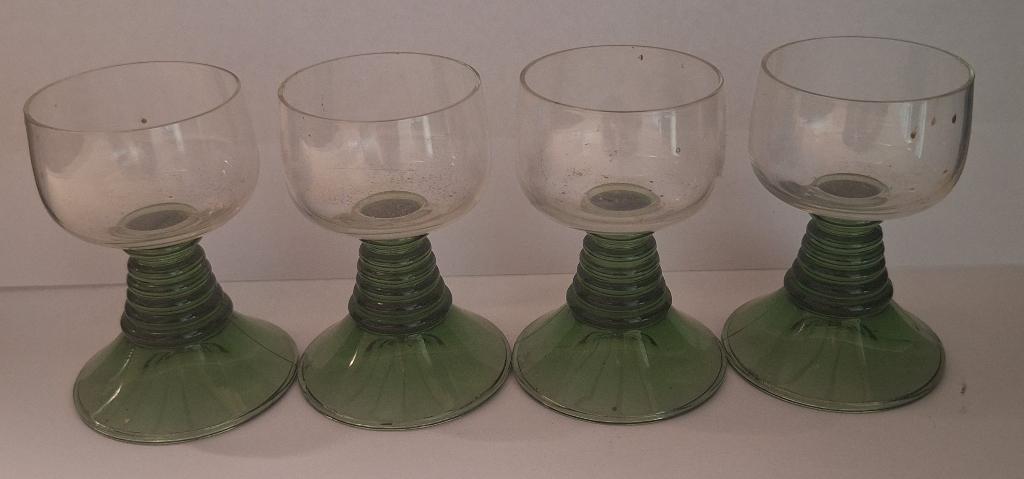 wijnglaasjes moezel type, Verzamelen, Glas en Borrelglaasjes, Ophalen of Verzenden, Gebruikt, Overige typen