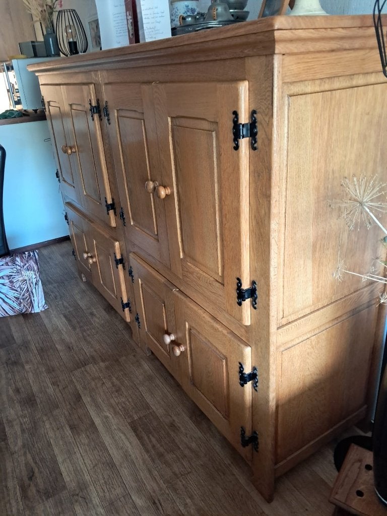 massieve eiken kast landelijke stijl, Huis en Inrichting, Ophalen, Landelijk klassiek, Eikenhout, 200 cm of meer
