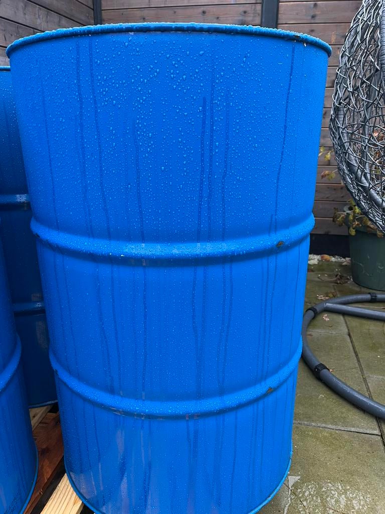 200 liter olievat(en), Tuin en Terras, Vuurkorven, Zo goed als nieuw, Vuurton, Ophalen