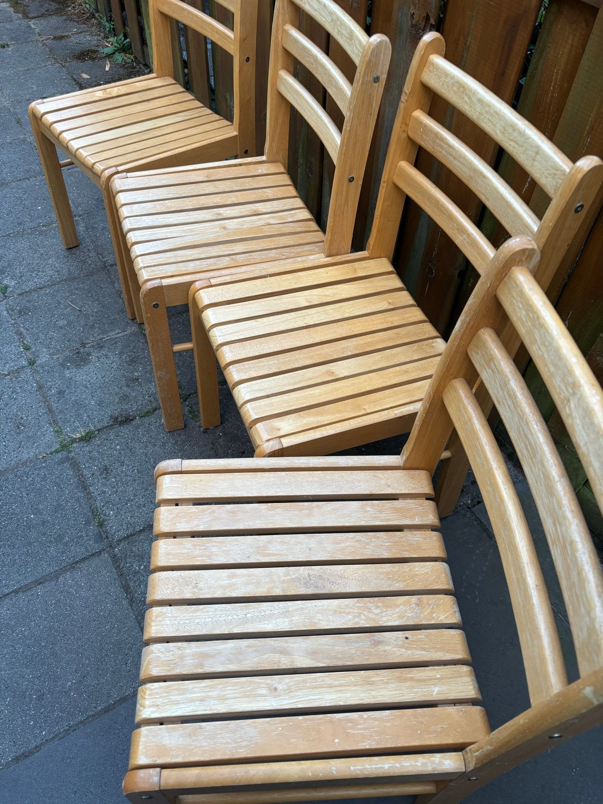 Stoelen houten stoelen GRATIS, Ophalen