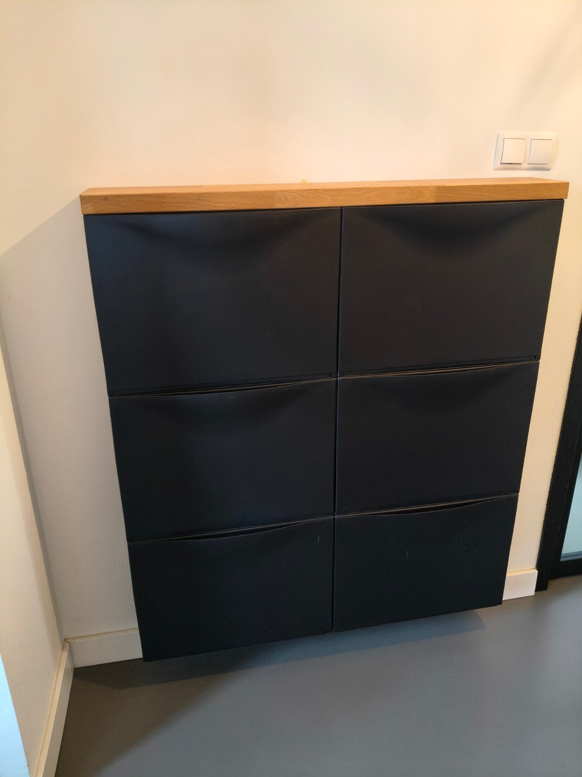 Schoenenkast met houten blad - Zwart, Ophalen, Gebruikt, Modern