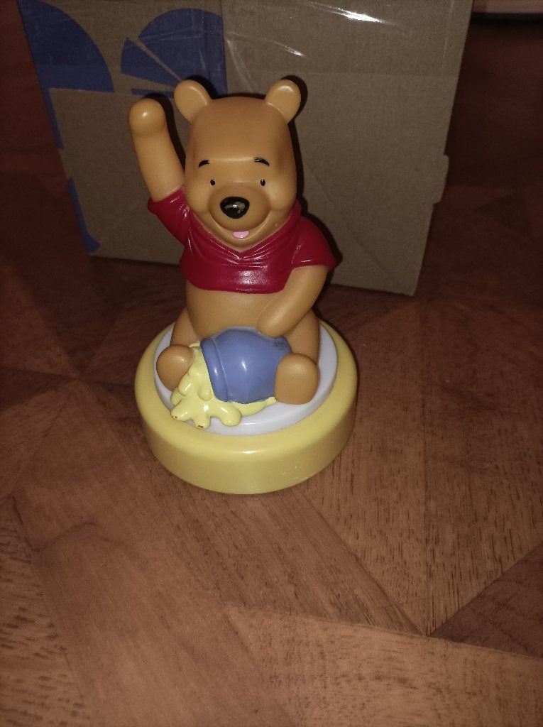 Winnie de Poeh nachtlampje, Geel, Ophalen of Verzenden, Zo goed als nieuw, Lamp