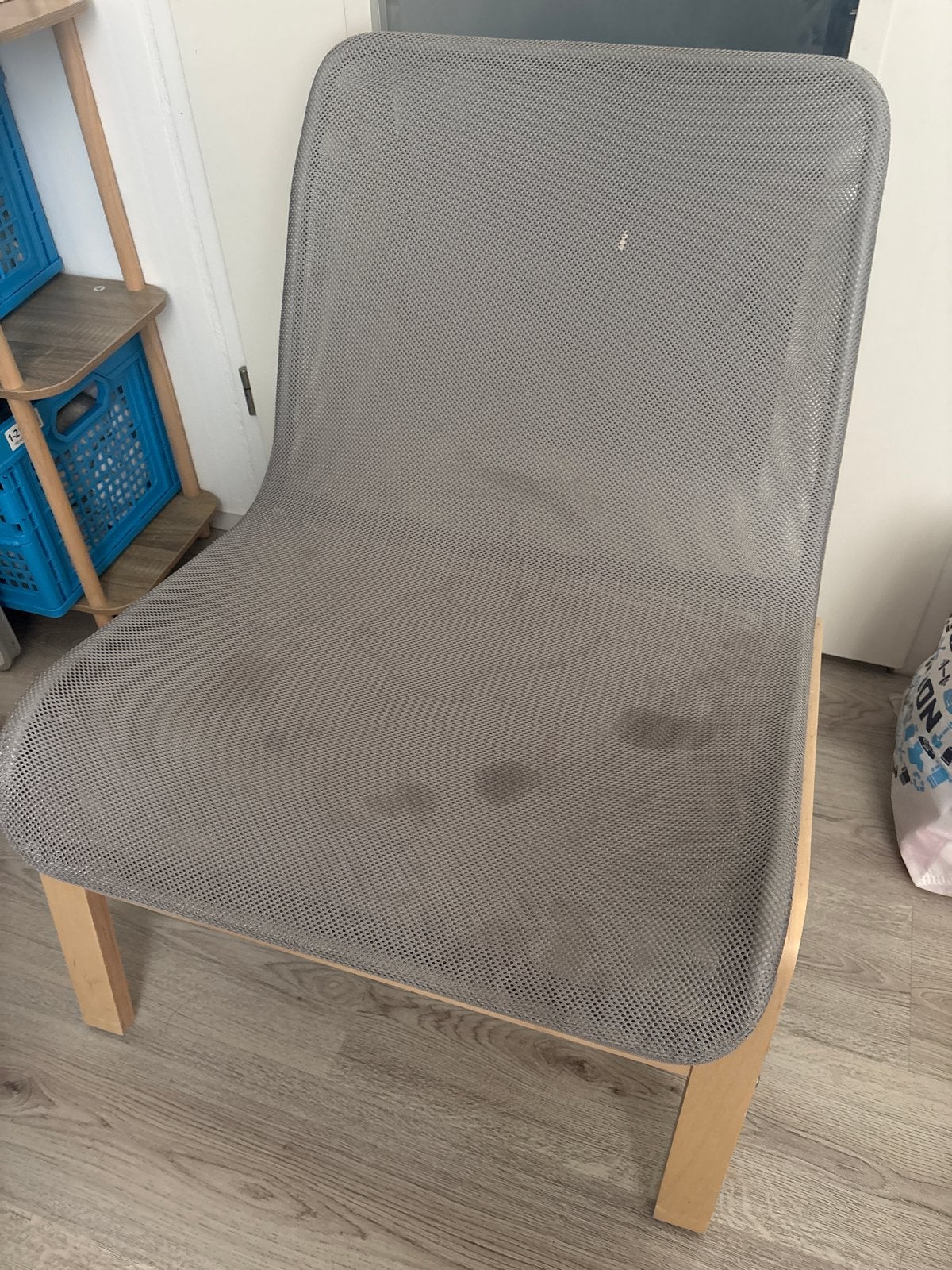 Grijze stoel met houten poten - Wasbare hoes, Ophalen, Gebruikt, Hout, Eén