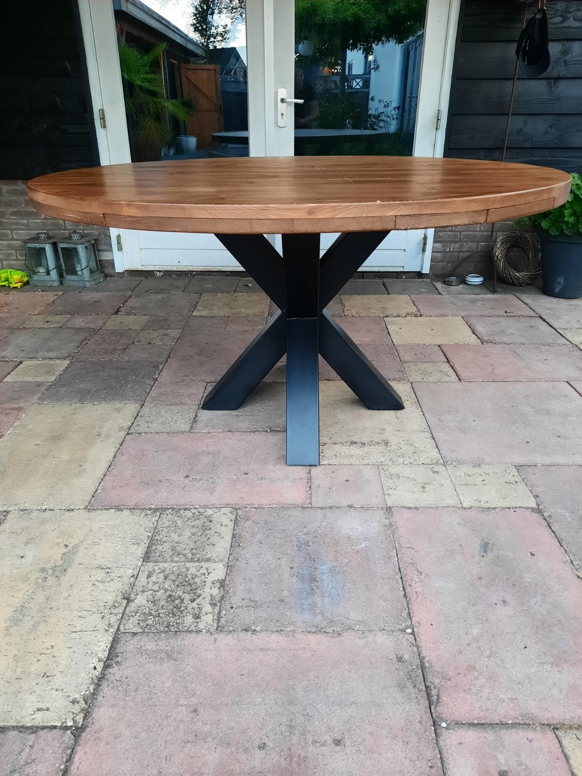 Te koop ronde eetkamertafel, Huis en Inrichting, Tafels | Eettafels, Ophalen, Gebruikt, Rond, Overige houtsoorten