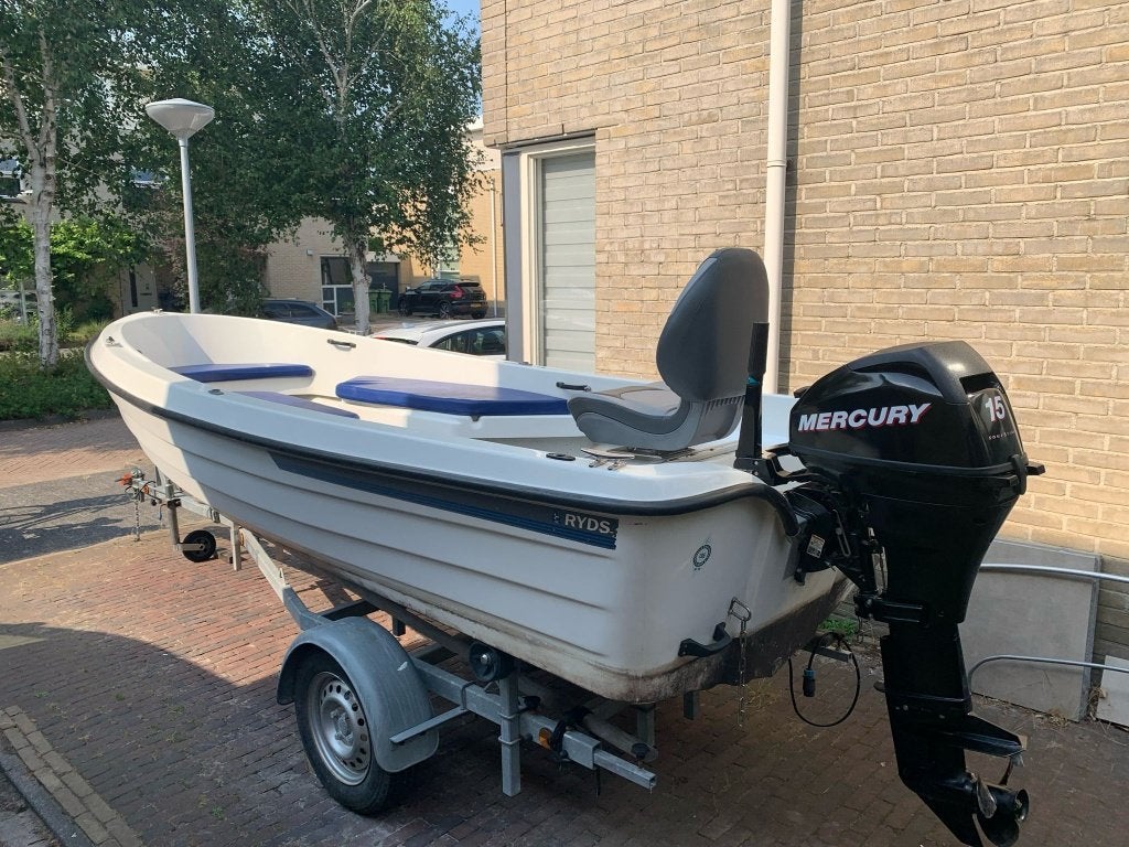 Motorboot Ryds 465, Ophalen, Polyester, Benzine, Buitenboordmotor