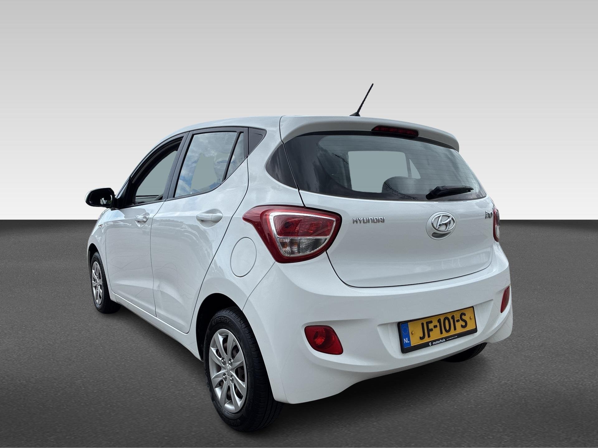 Hyundai i10 1.0i i-Motion Comfort, Auto's, Euro 5, 31 €/maand, Origineel Nederlands, Handgeschakeld