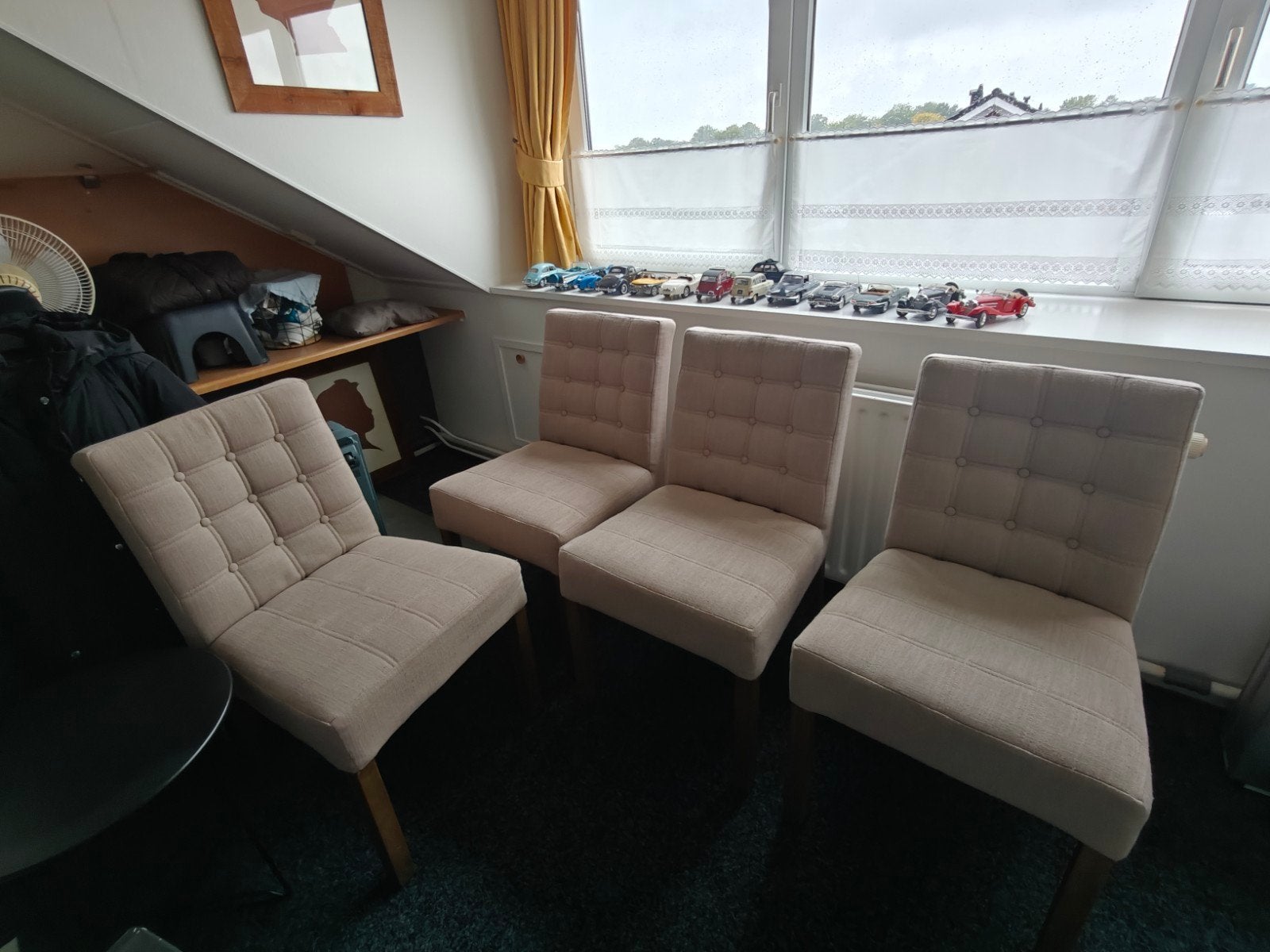 4 stuks mooie zandkleurige stoelen!, Huis en Inrichting, Ophalen, Gebruikt, Overige kleuren, Vier
