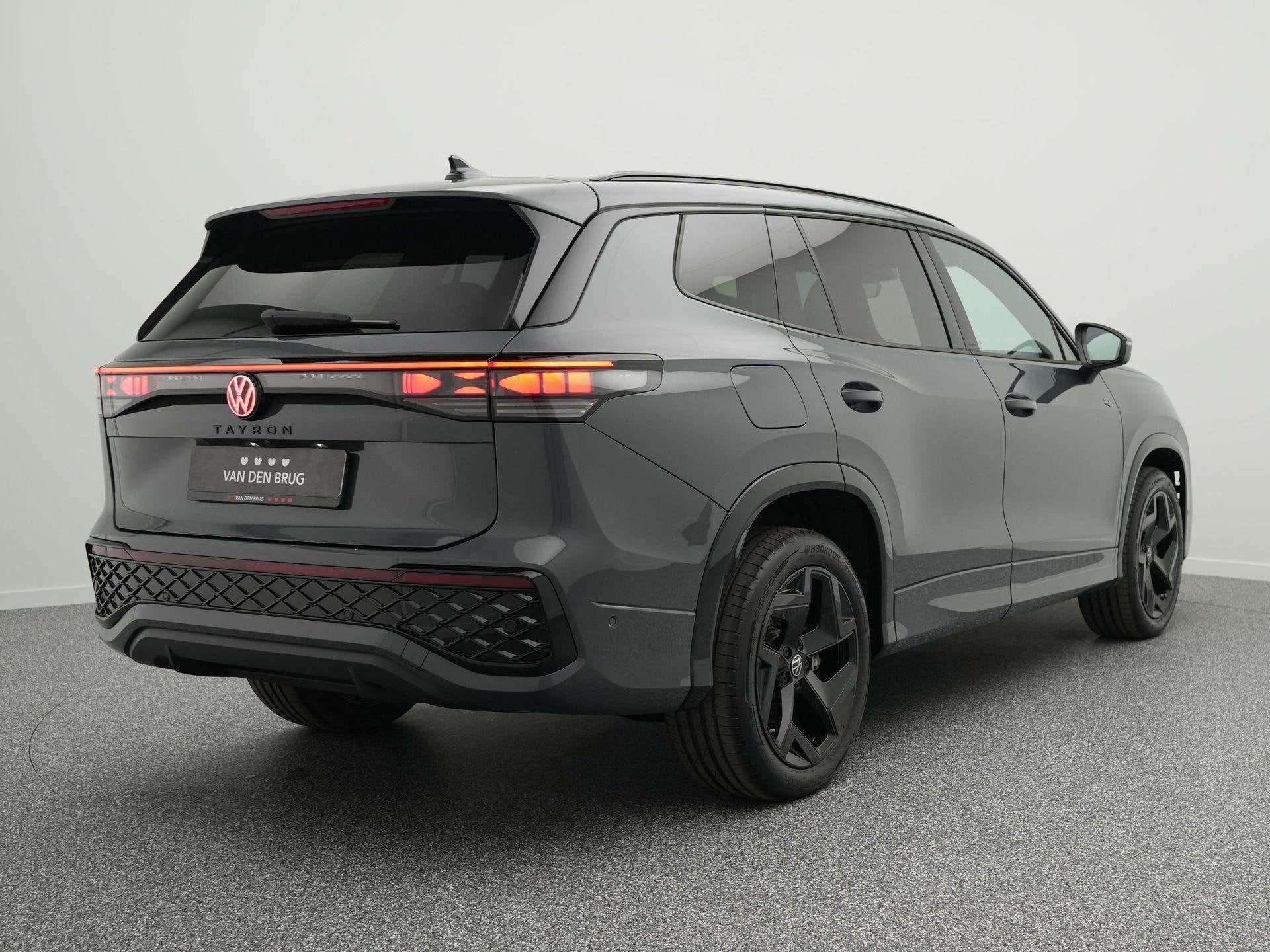 Volkswagen Tayron R-Line 1.5 eHybrid 204 PK | LED IQ matrix, Auto's, Stof, 4 cilinders, 150 min, Bedrijf