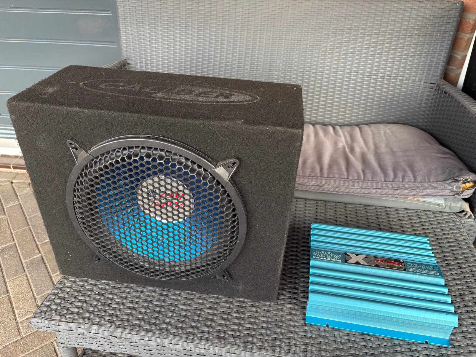 Caliber subwoofer met versterker, Ophalen, Gebruikt