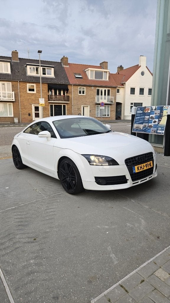 Audi TT 2.0 TDI 125KW Quattro Coupe 2008 Wit, Auto's, Audi, 1345 kg, TT, Zwart, 4 cilinders