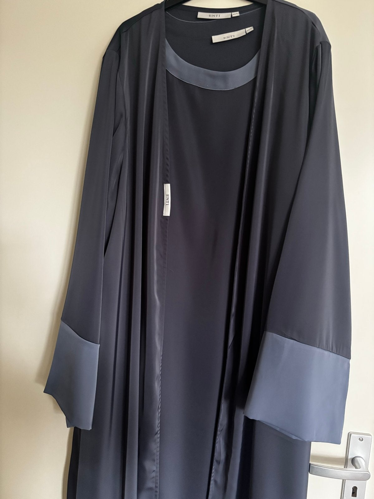 Dubbele Abaya met lange mouwen - Enti, Kleding | Dames, Ophalen of Verzenden, Maat 38/40 (M)