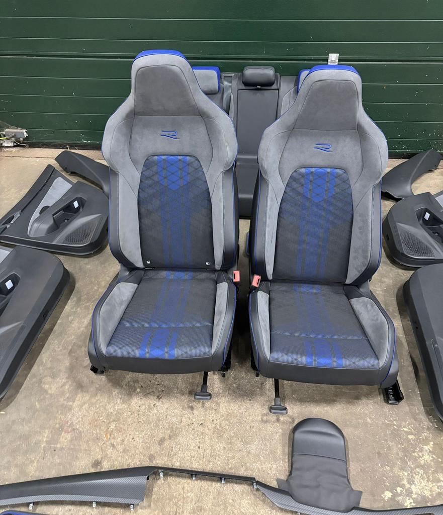 Golf 8 R Interieur Nieuwstaat, Auto-onderdelen, Interieur en Bekleding, Ophalen of Verzenden, Nieuw, Volkswagen