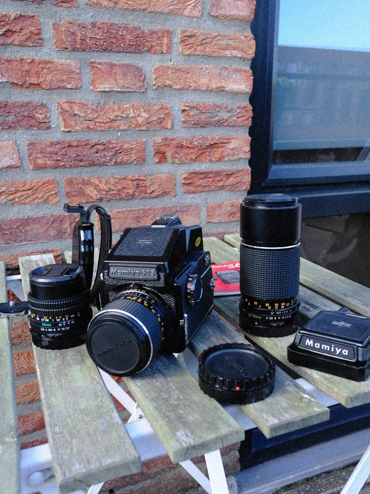 Mamiya M645 + 55mm, 110mm, 210mm + 2 zoekers + handgreep, Ophalen, Zo goed als nieuw, Spiegelreflex, Overige Merken