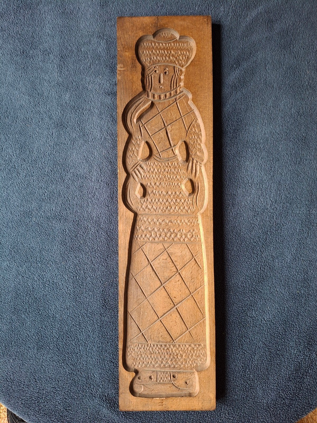 Vintage houten speculaasvorm - Vrouw in klederdracht, Antiek en Kunst, Ophalen of Verzenden