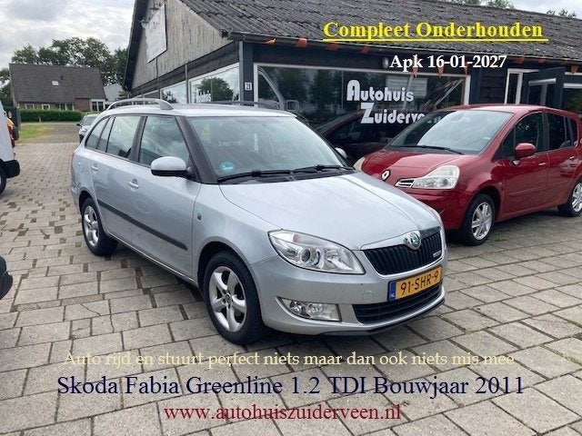 SKODA Fabia 1.2 TDI 75pk Greenline 2011 Boekjes, Auto's, 1199 cc, Origineel Nederlands, Grijs, Zilver of Grijs