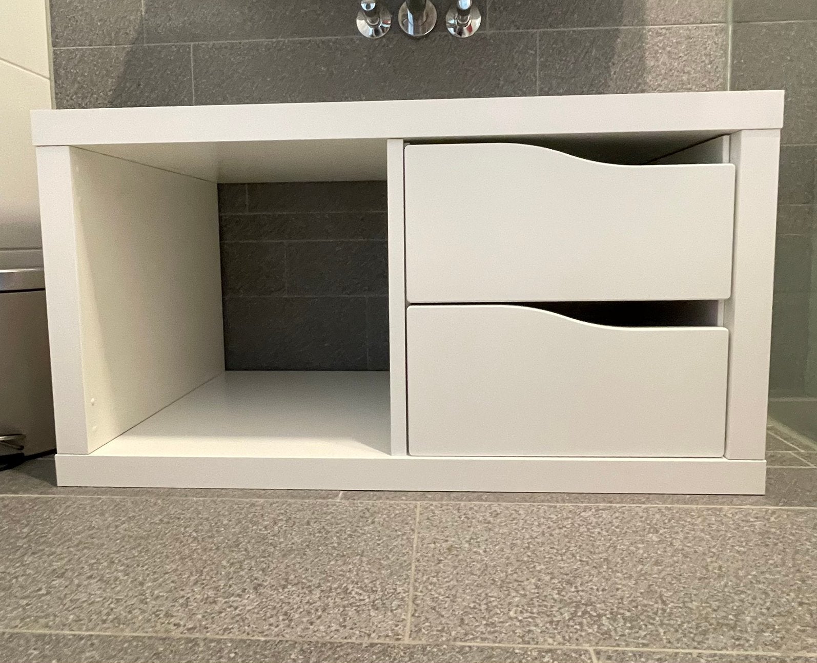 IKEA KALLAX shelving unit with 2 drawers 6 months old, Ophalen, 50 tot 100 cm, Zo goed als nieuw, Minder dan 100 cm