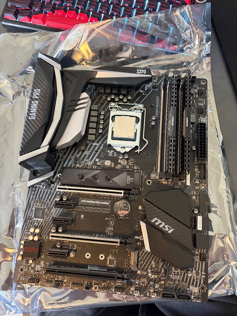 MSI Z370 Gaming Pro Carbon, i5 8600k, ram 3200 ddr4, Computers en Software, Ophalen of Verzenden, Zo goed als nieuw, DDR4