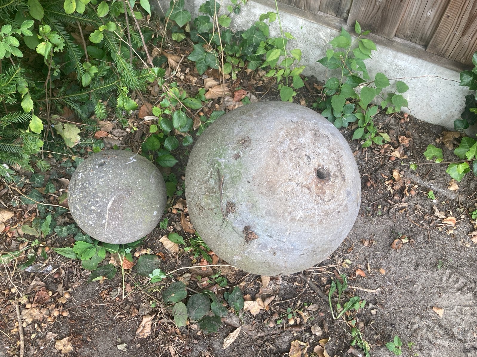 Stenen bol voor fontein in tuin of interieur, Tuin en Terras, Ophalen of Verzenden, Gebruikt, Steen, Overige typen