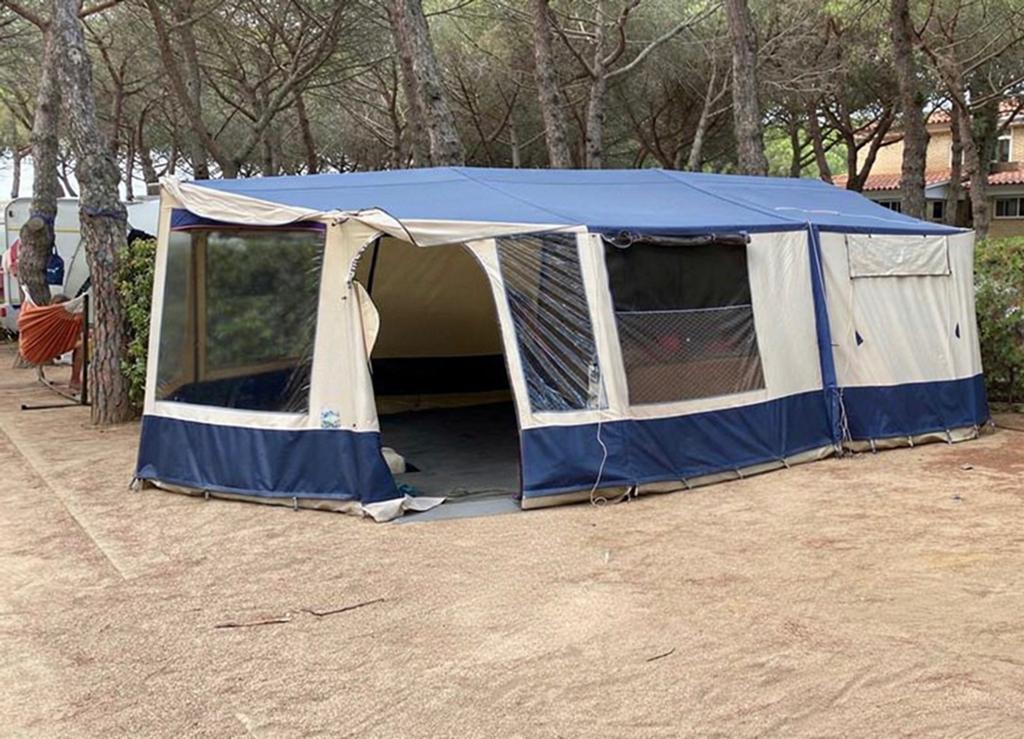 Conway Olympia vouwwagen - nieuwe banden + ruime voortent, Caravans en Kamperen, Ophalen, Gebruikt