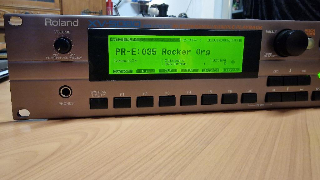 Roland XV-5080, Ophalen of Verzenden, Zo goed als nieuw, Roland