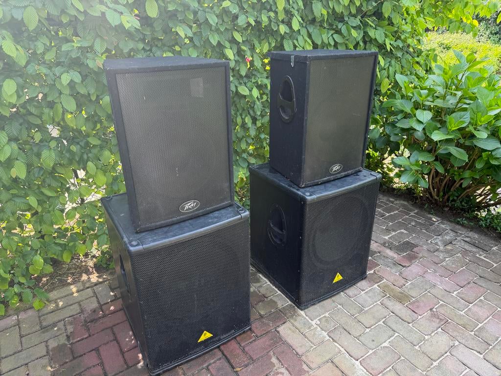 PA speaker set. 2 x Behringer B1800X PRO + 2 x peavey pro 15, Ophalen, Gebruikt, Speaker of Versterker