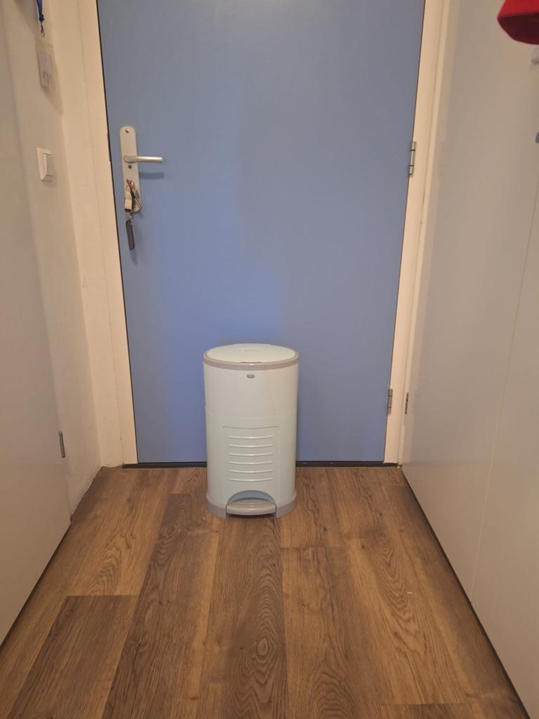 Korbell Luieremmer met navulling, Ophalen, Zo goed als nieuw