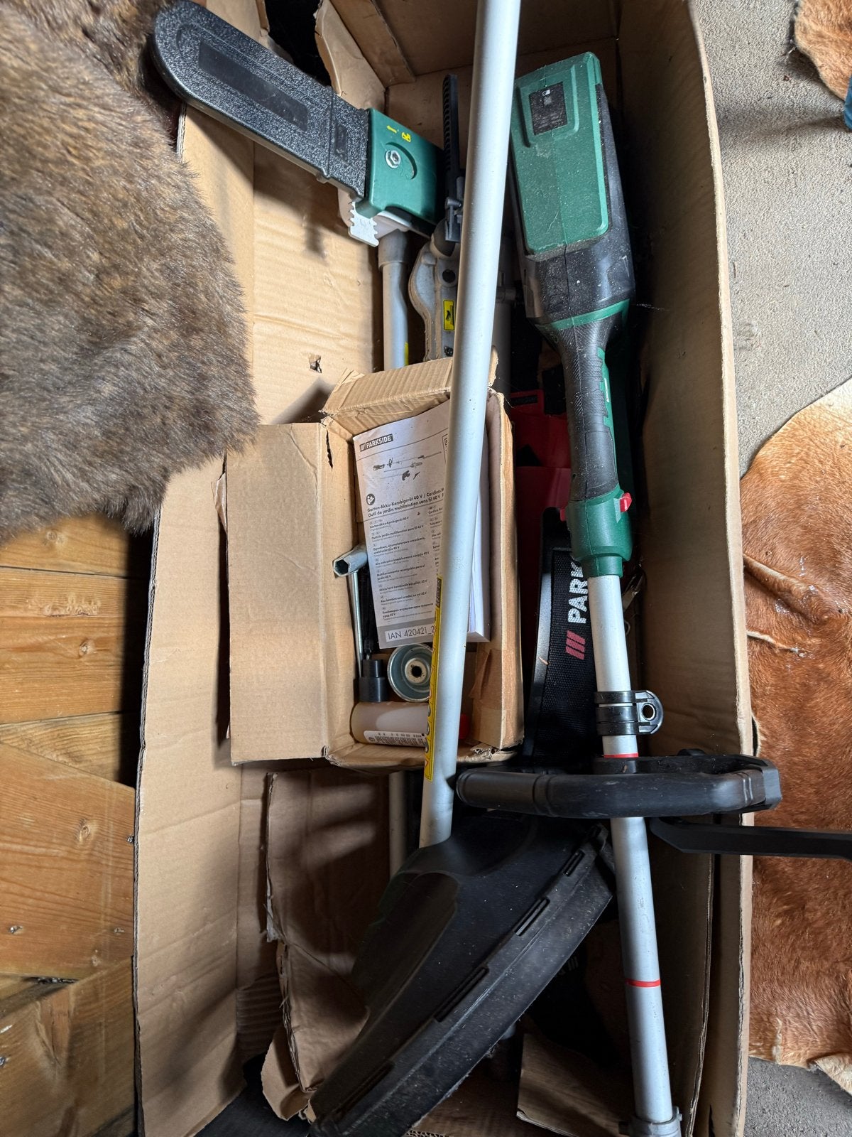 Parkside Accu Multitool: Heggenschaar, Kettingzaag, Grastrim, Ophalen, Gebruikt, 30 tot 50 cm, Accu