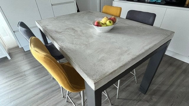 Eethoek compleet: tafel met 4 (bar)stoelen, Ophalen, Gebruikt, 4 tot 6 stoelen