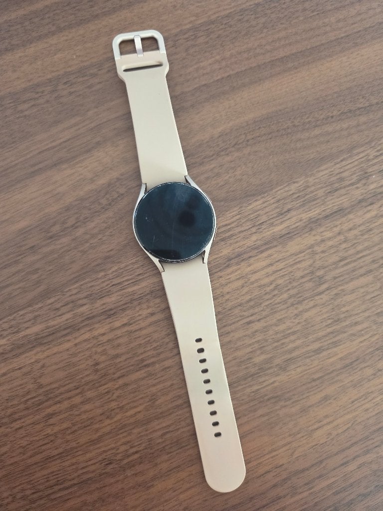 Galaxy watch 4 40 mm rose gold, Gebruikt, Zwart, Ophalen of Verzenden, Waterdicht