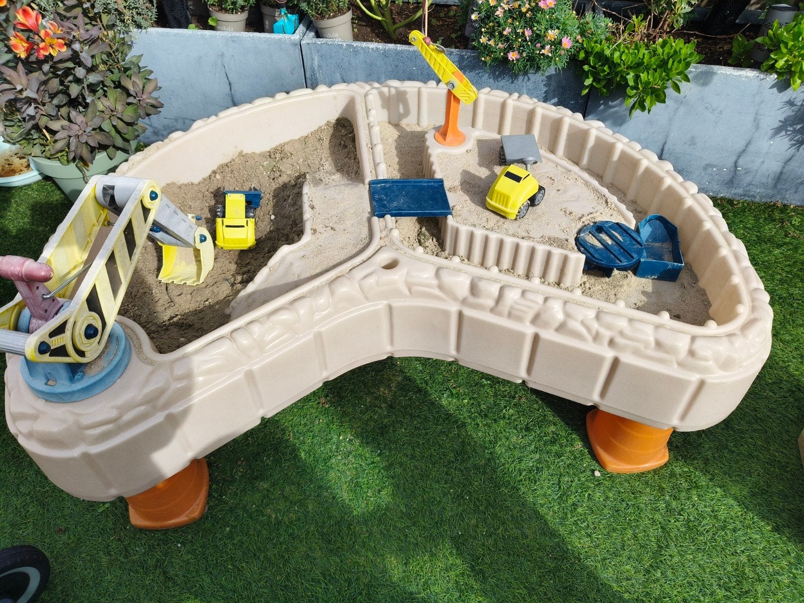 Little Tikes zandtafel met deksels, Ophalen, Gebruikt
